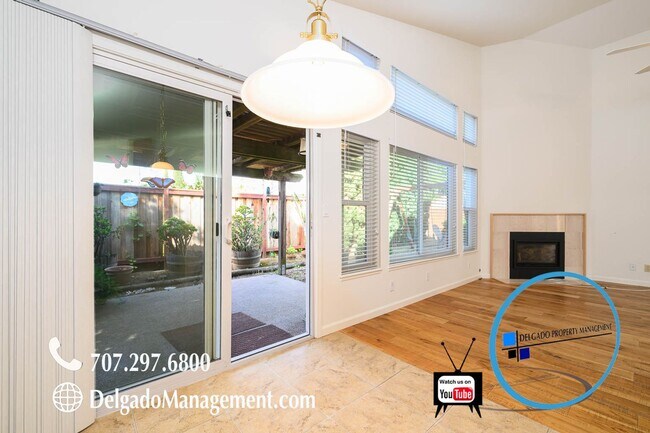 Building Photo - Benicia Hills 3 Bedroom Home