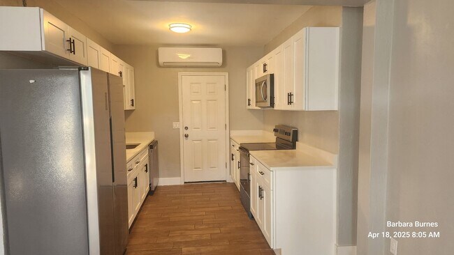 Building Photo - 126 Gardiner Ct