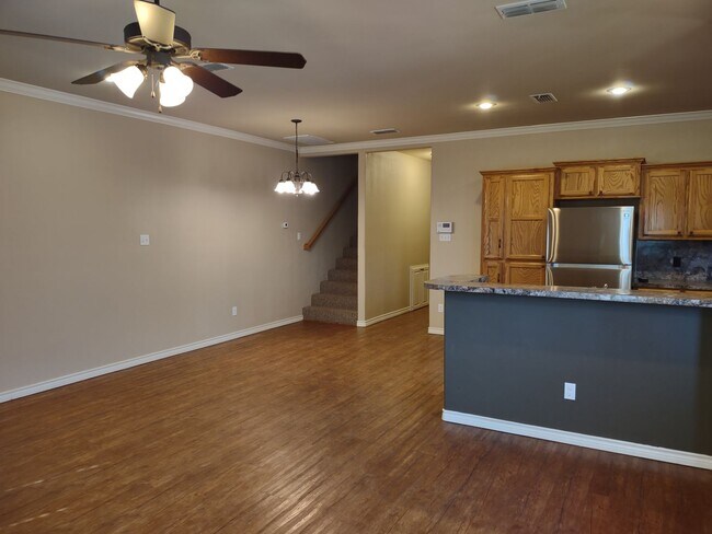 Building Photo - Prestigious 3/3/2 Home in Lubbock Cooper School District.