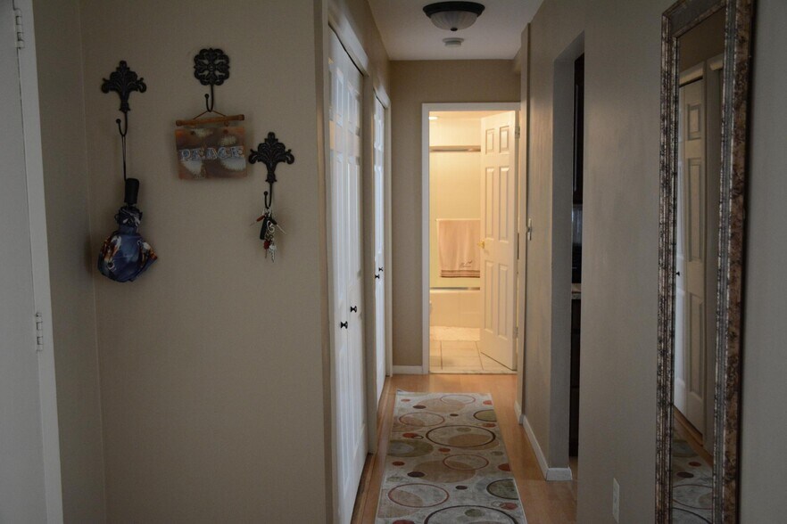 Plenty of storage - 893 Farmington Ave