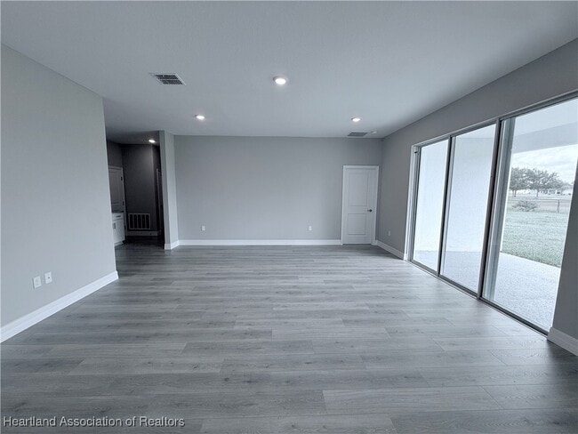 Building Photo - 5285 Pebble Beach Dr