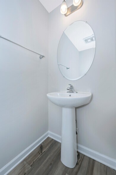 Building Photo - 23 Chester Ct