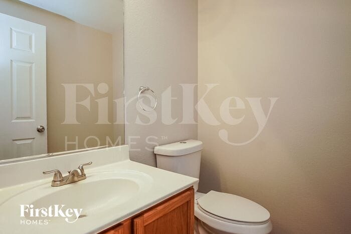 Building Photo - 6450 Kilrenny Ave