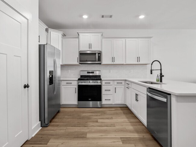 Building Photo - 476 Ml Pk Wy
