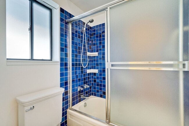 Building Photo - Cozy 1 Bed, 1 Bath Condo