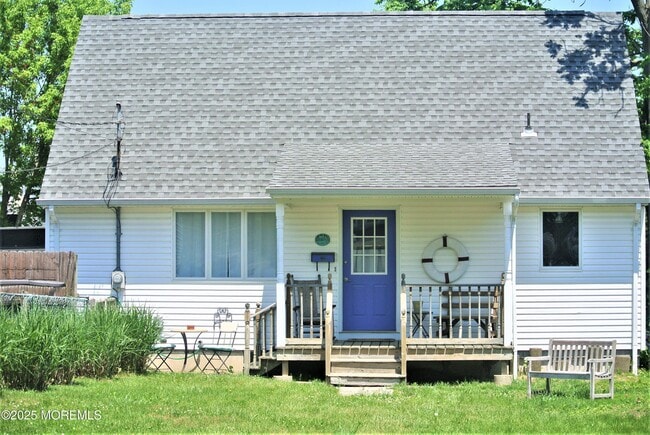 Primary Photo - 516.5 15th Ave