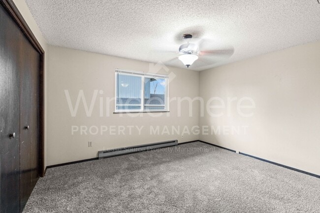 Building Photo - 3142 E 31st Ave