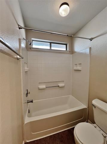 Building Photo - 5939 Waterford Dr