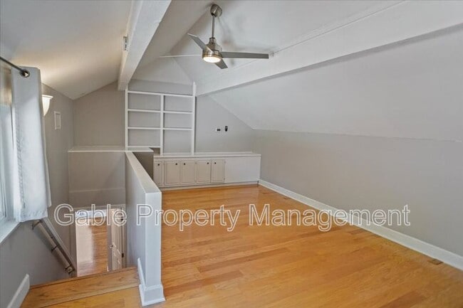 Building Photo - 26020 Moreno Dr