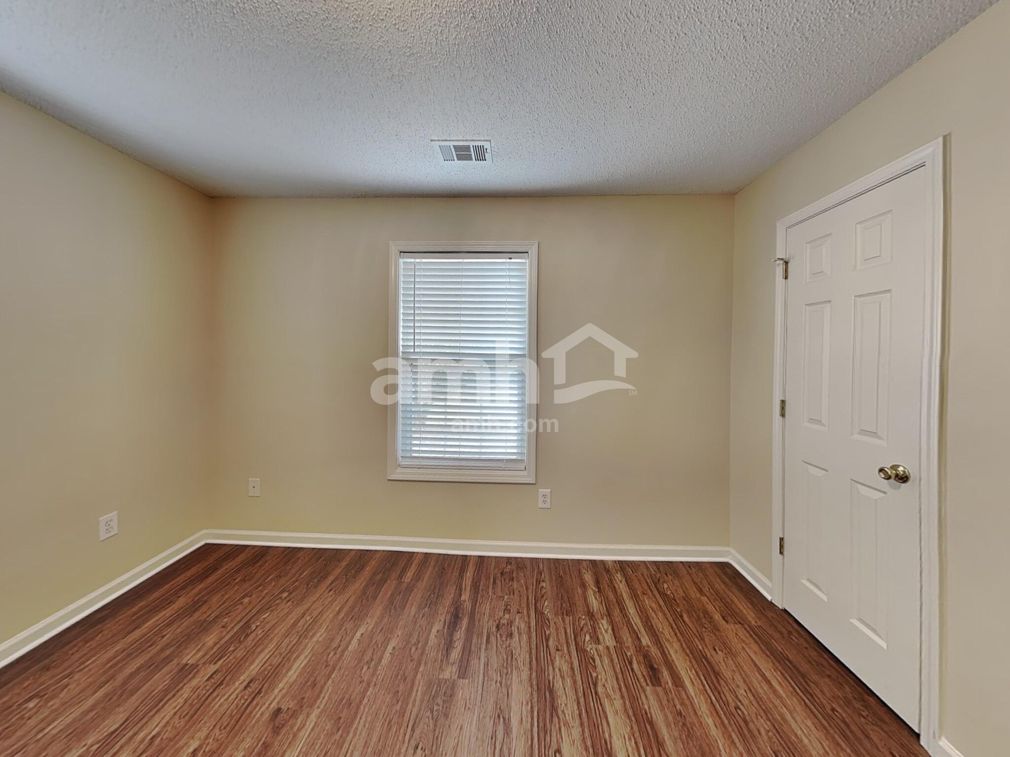 Building Photo - 821 Beranda Cir
