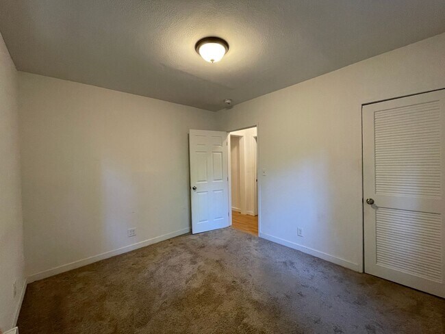 Building Photo - 5445 Cazadero Hwy
