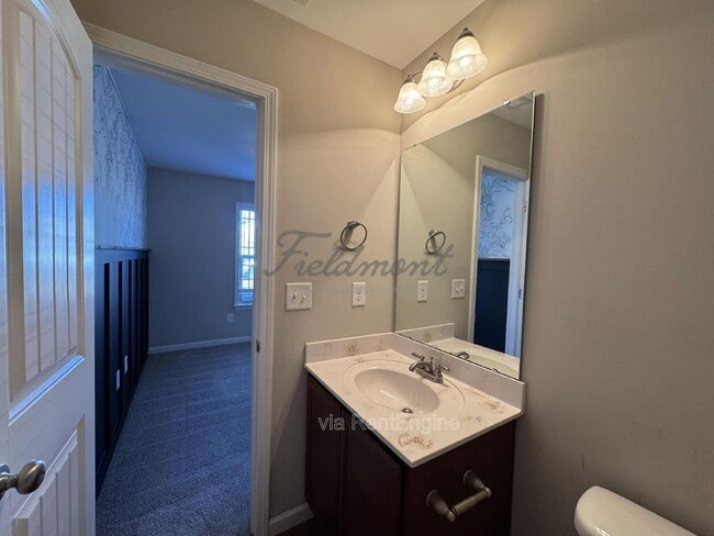 Building Photo - 116 Veranda Cir