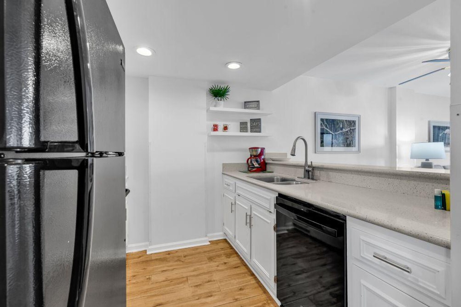 Building Photo - 2001 S Ocean Blvd