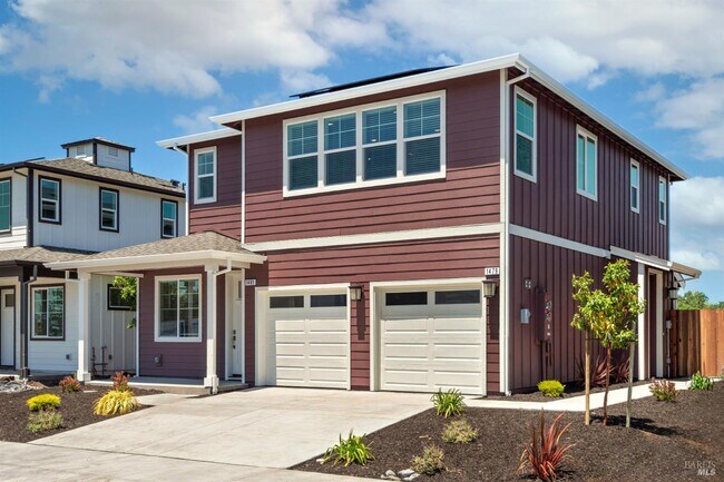 Building Photo - 1426 Wrigley Ave