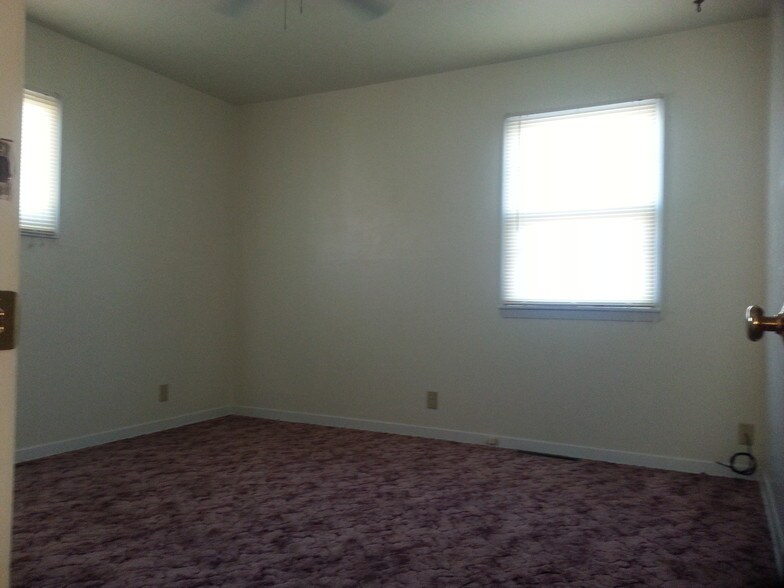 Bedroom 3 - 5009 Ogallala Pl