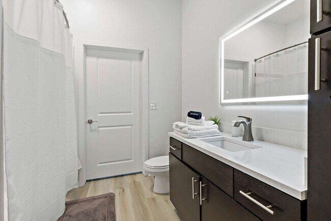 Building Photo - 164-172 Cherry Street-SI ID1273596P