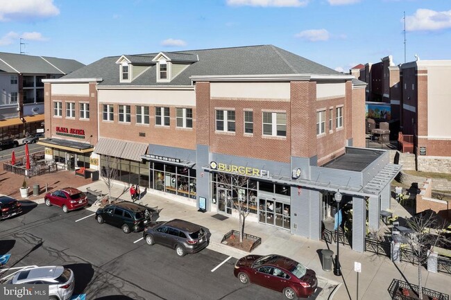 Building Photo - 1304 Ribbon Limestone Terrace SE