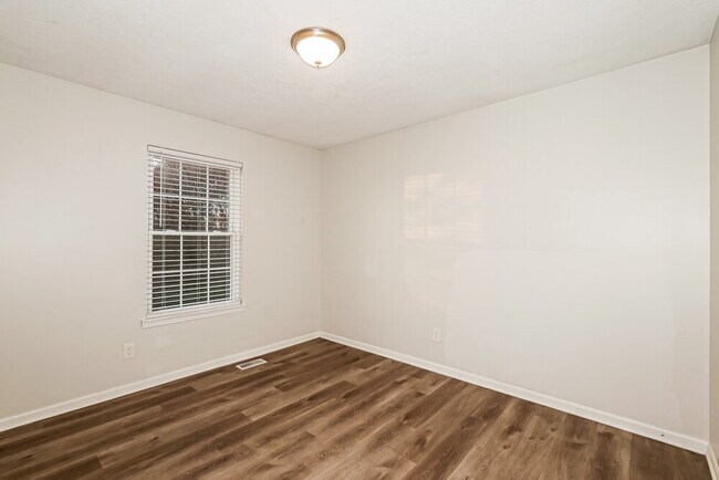 Building Photo - 6322 Bearsdale Cir