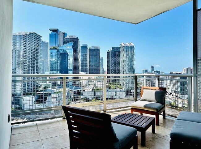 Building Photo - 350 S Miami Ave