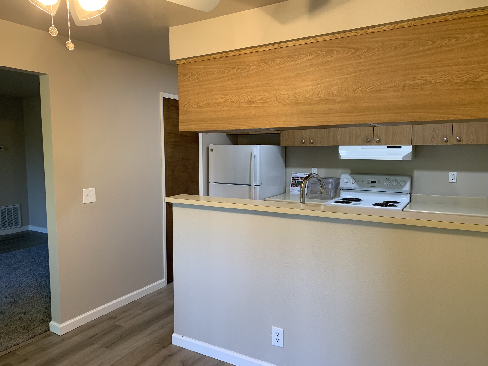 Kitchen 2 - Sandalwood Apartments