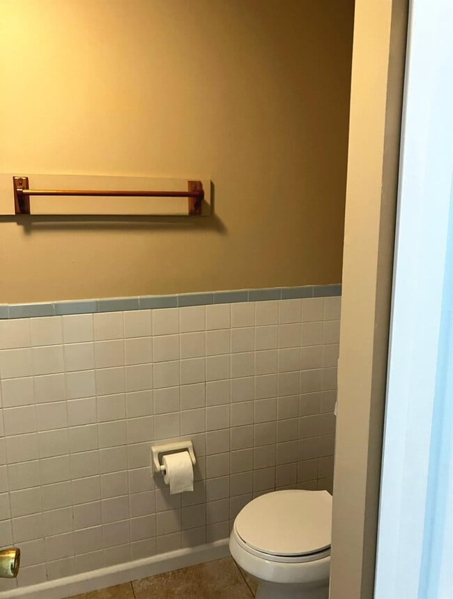 Building Photo - 5282 SE 43rd Trce