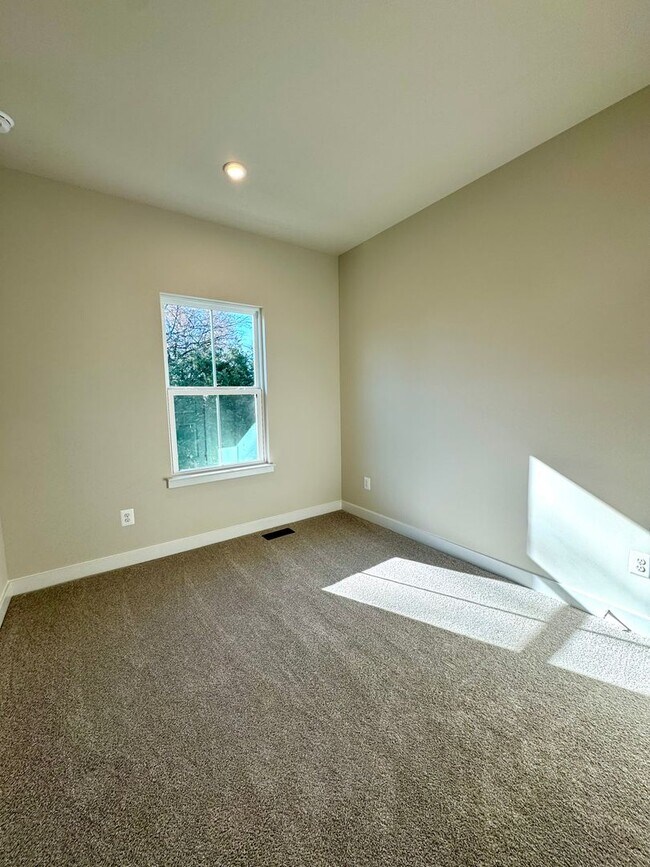 Building Photo - Brand New Townhouse for Rent in Wingate