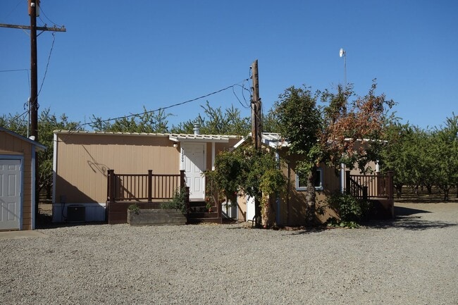 Building Photo - 32200 Russell Blvd