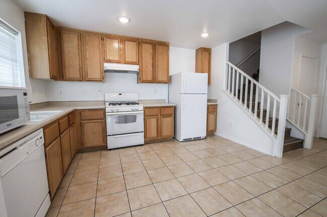 Building Photo - 7204 Platinum Peak Ave