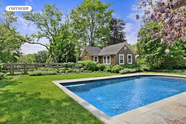 Primary Photo - 35 Oak Ln