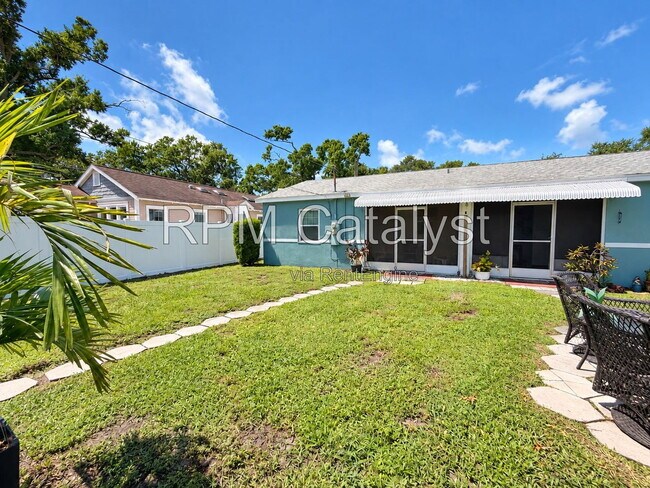 Building Photo - 2228 Beach Blvd S