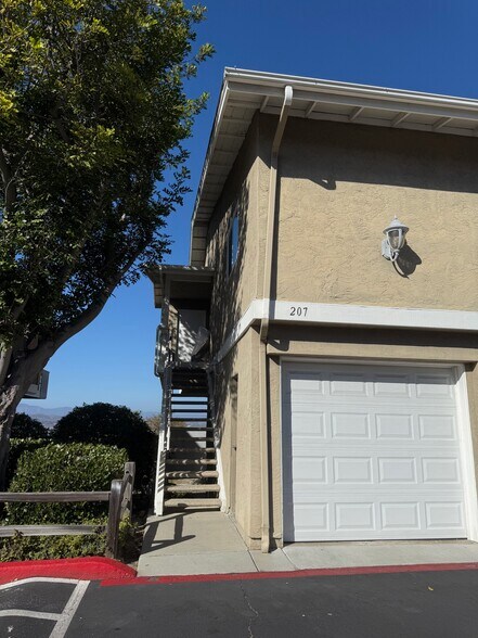 Building Photo - 4238 Vista Panorama Way