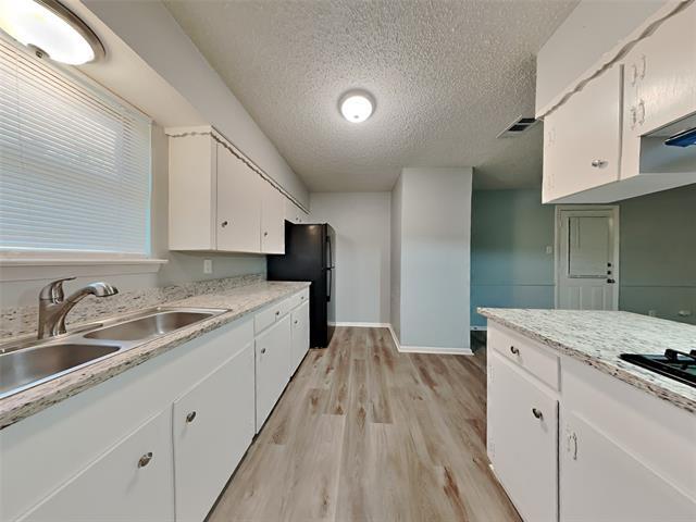 Building Photo - 1525 Gardenside Dr