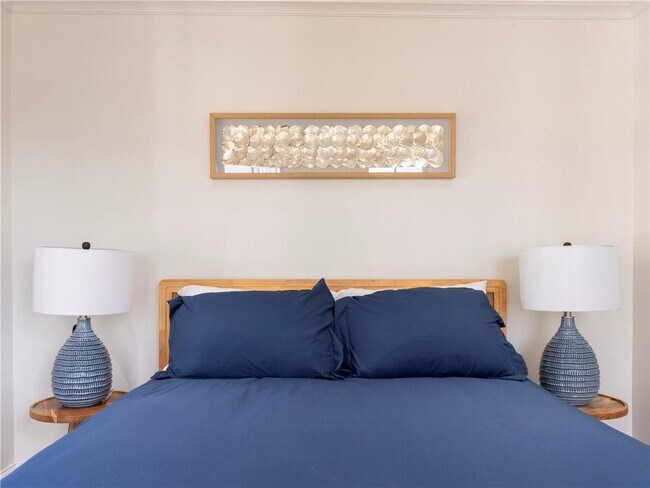 Building Photo - 9-9 Dearborn St