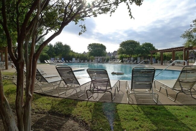 Building Photo - 8308 Rancho De La Osa Tr