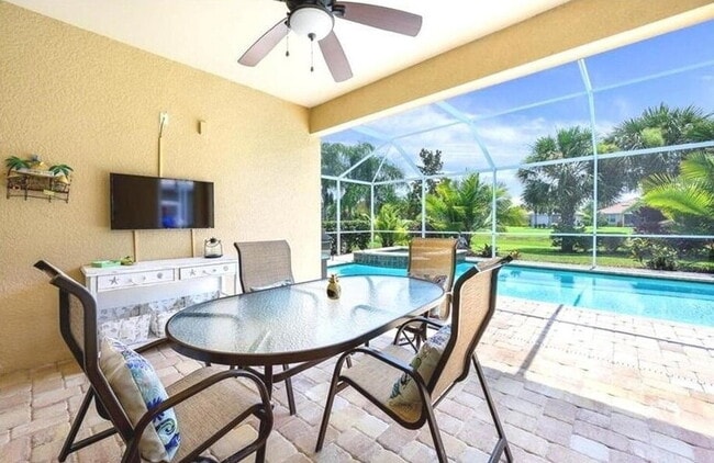 Building Photo - Elegant Furnished 3-Bedroom + Den Pool Home in VillageWalk of Bonita Springs – Available for Seas...