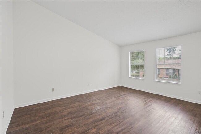 Building Photo - 1205 Natchez Trce SW
