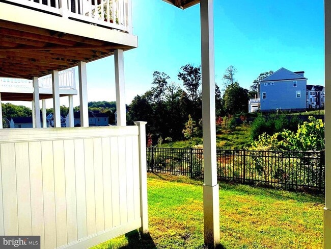 Building Photo - 9606 Julia Ln