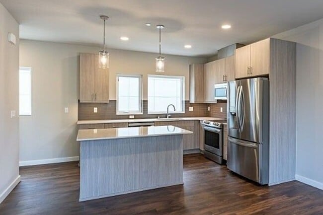 Building Photo - Brand New Pinehurst Home with Hardwood Floors & Easy I-5 Access