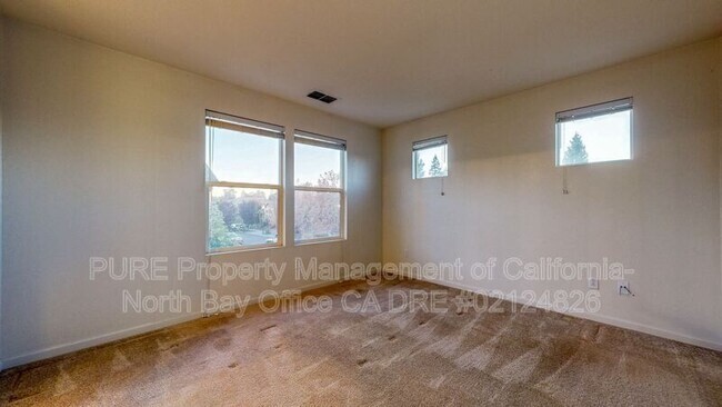 Building Photo - 2024 Northfield Dr