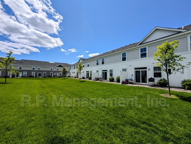 Building Photo - 5023 Useppa Trl