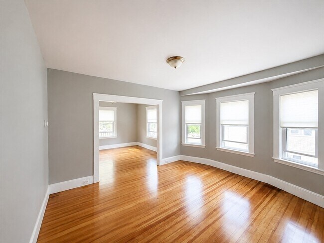 Building Photo - 117 Merrymount Rd