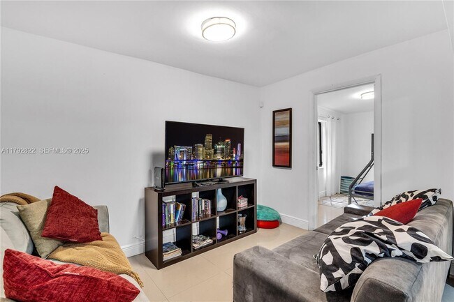 Building Photo - 519 NW 52nd St