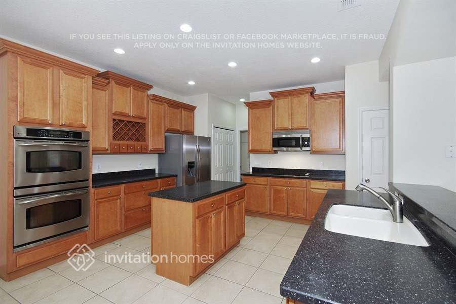 Building Photo - 61 Sedona Cove Dr