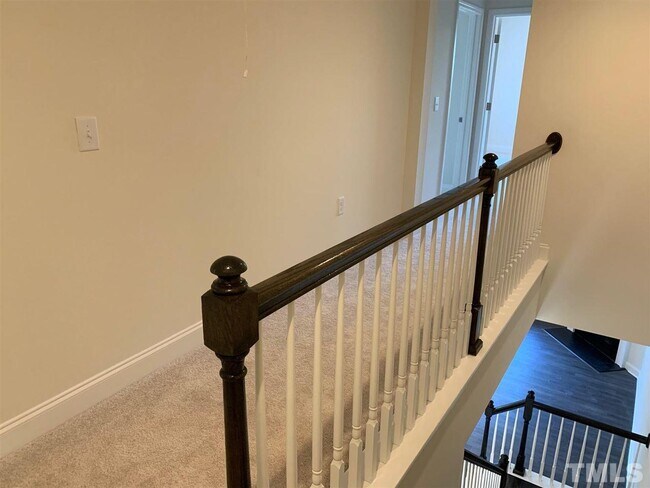 Building Photo - 523 Wayland Grove Ln