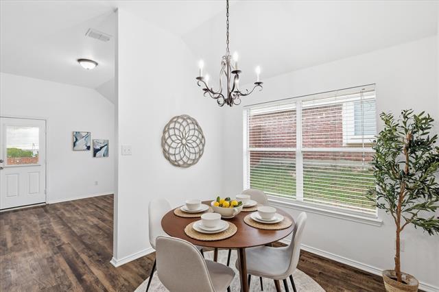 Building Photo - 2825 Saddlebred Trail