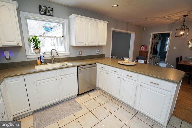 Building Photo - 3727 Village Trail