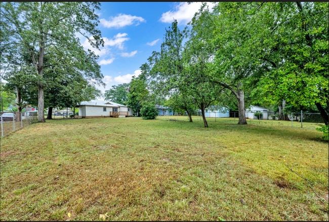 Building Photo - 1725 Mims St SW