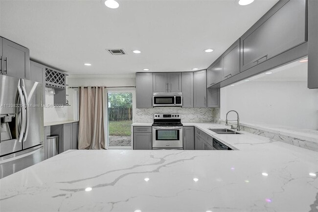 Building Photo - 8350 NW 15th Ct