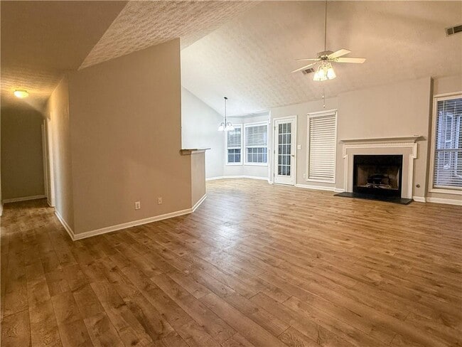 Building Photo - 5555 Grove Place Crossing SW