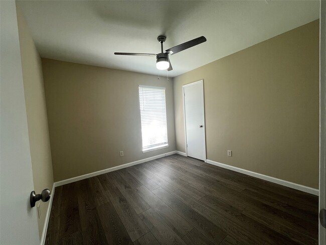 Building Photo - 3611 Shadow Trail